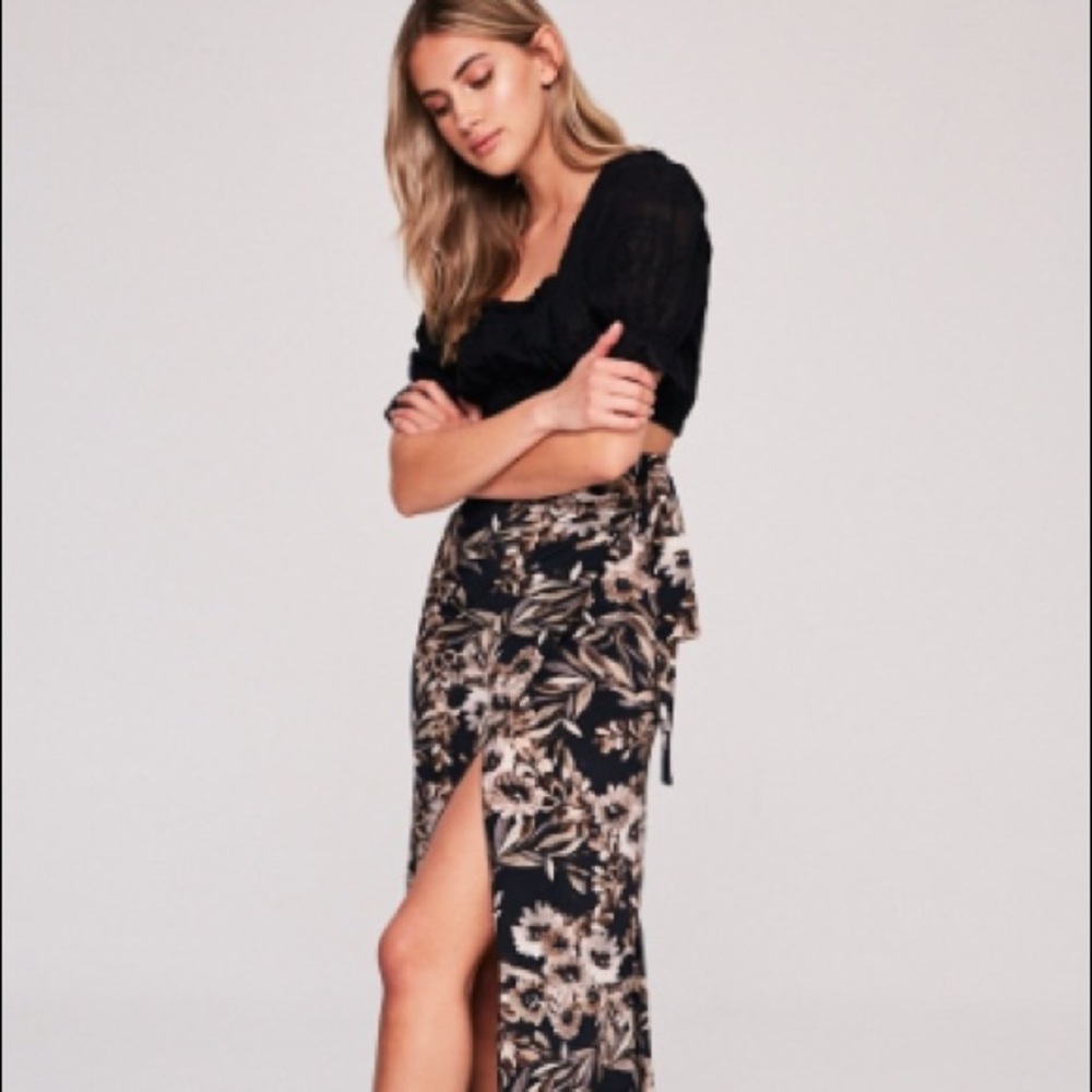 iSO Stone Cold Fox shell skirt